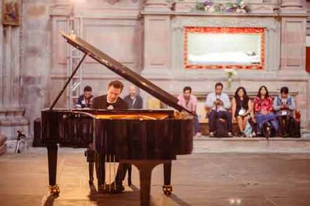 Rokas Valuntunis Piano 